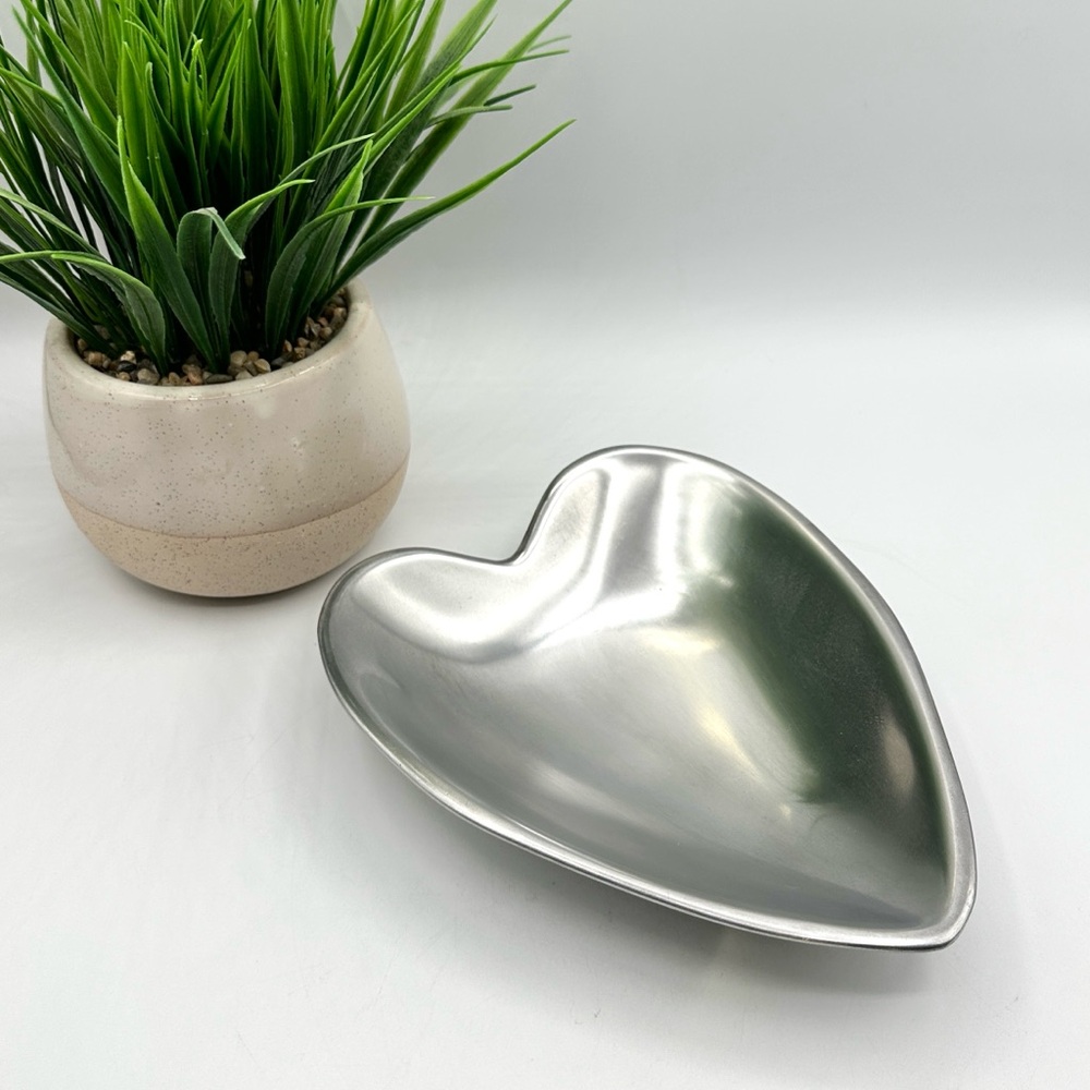 Nambe Heart Shaped Bowl, #118 B. Beautiful 8.5” long - Picture 8 of 9